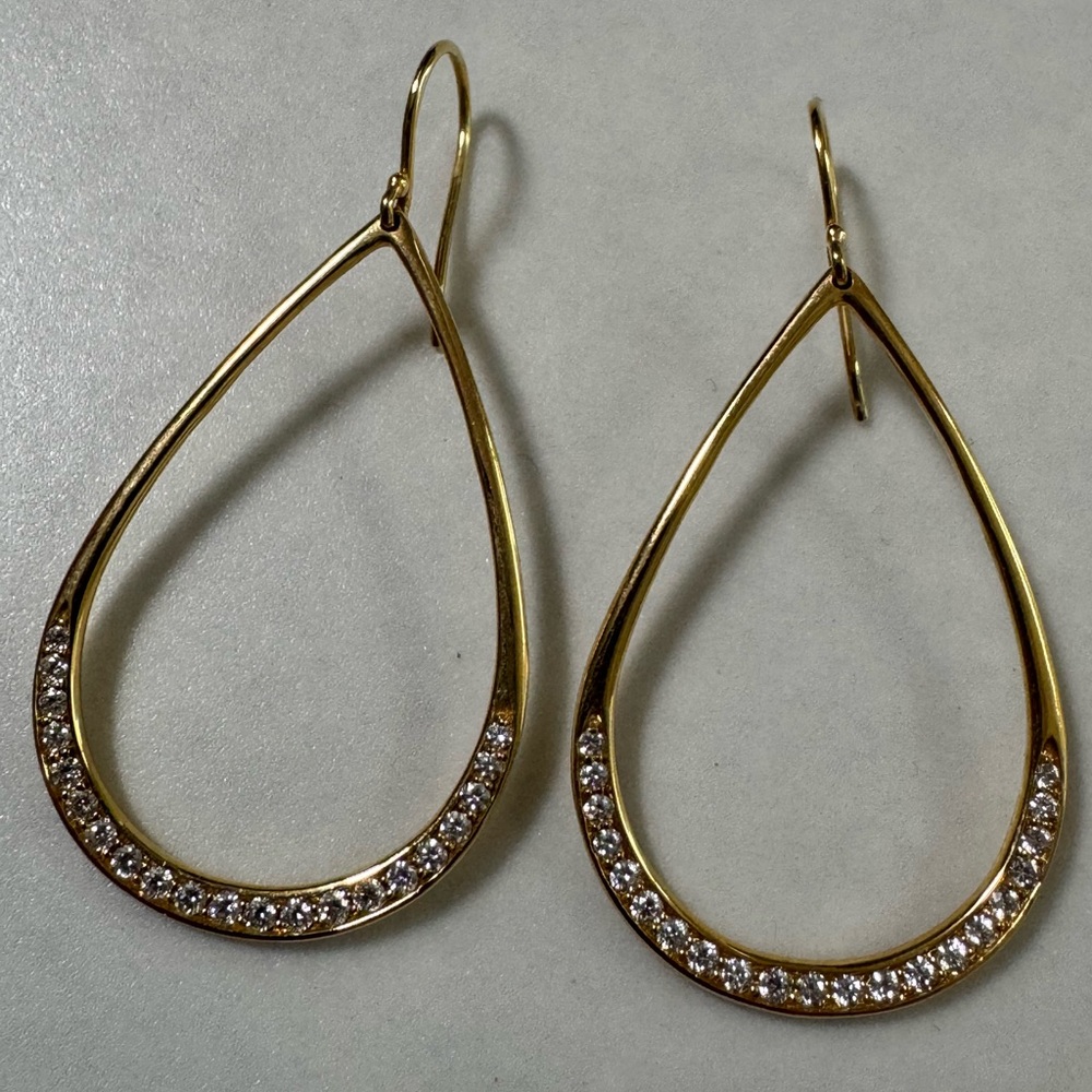 Elegant Gold Teardrop Earrings with diamonds
